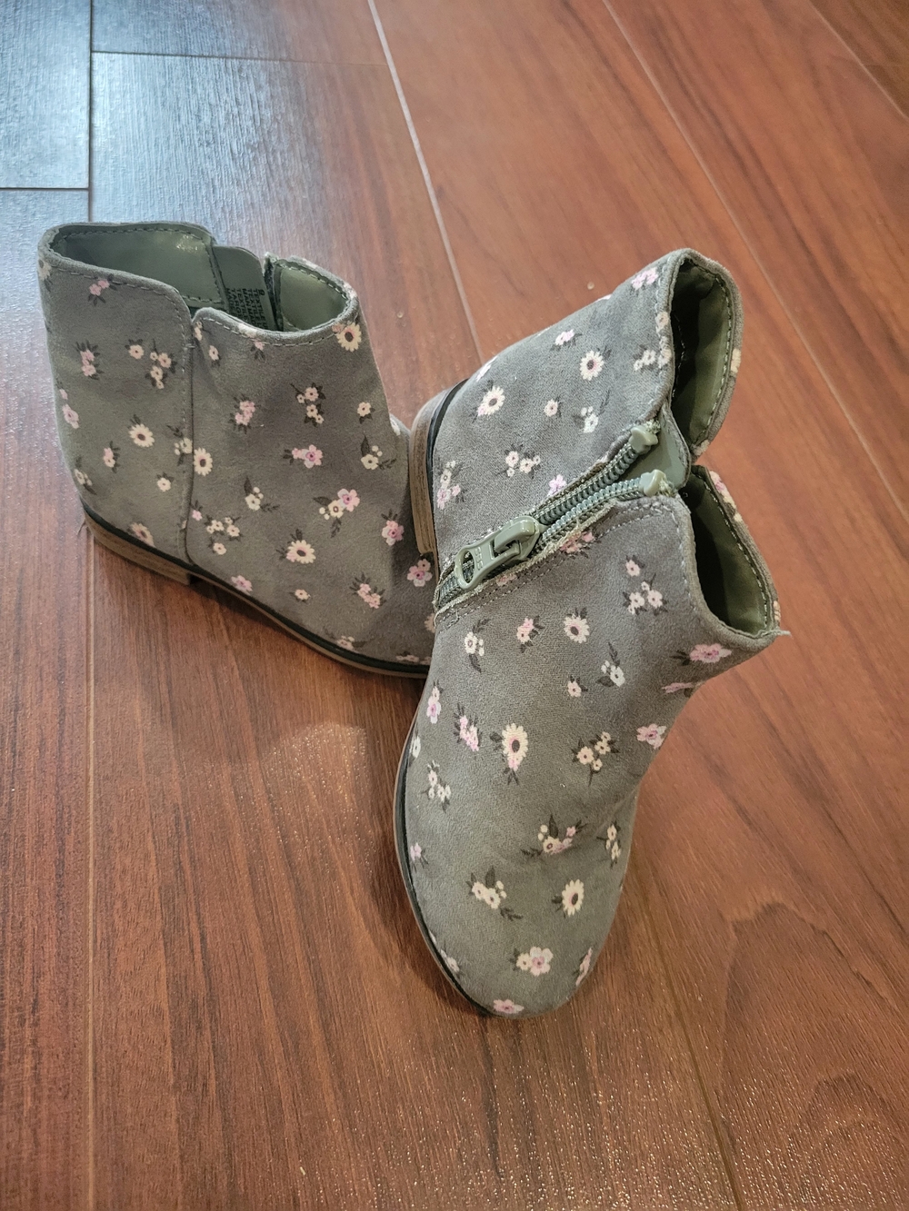 Cat & Jack Sage Green Floral Zip Ankle Boots